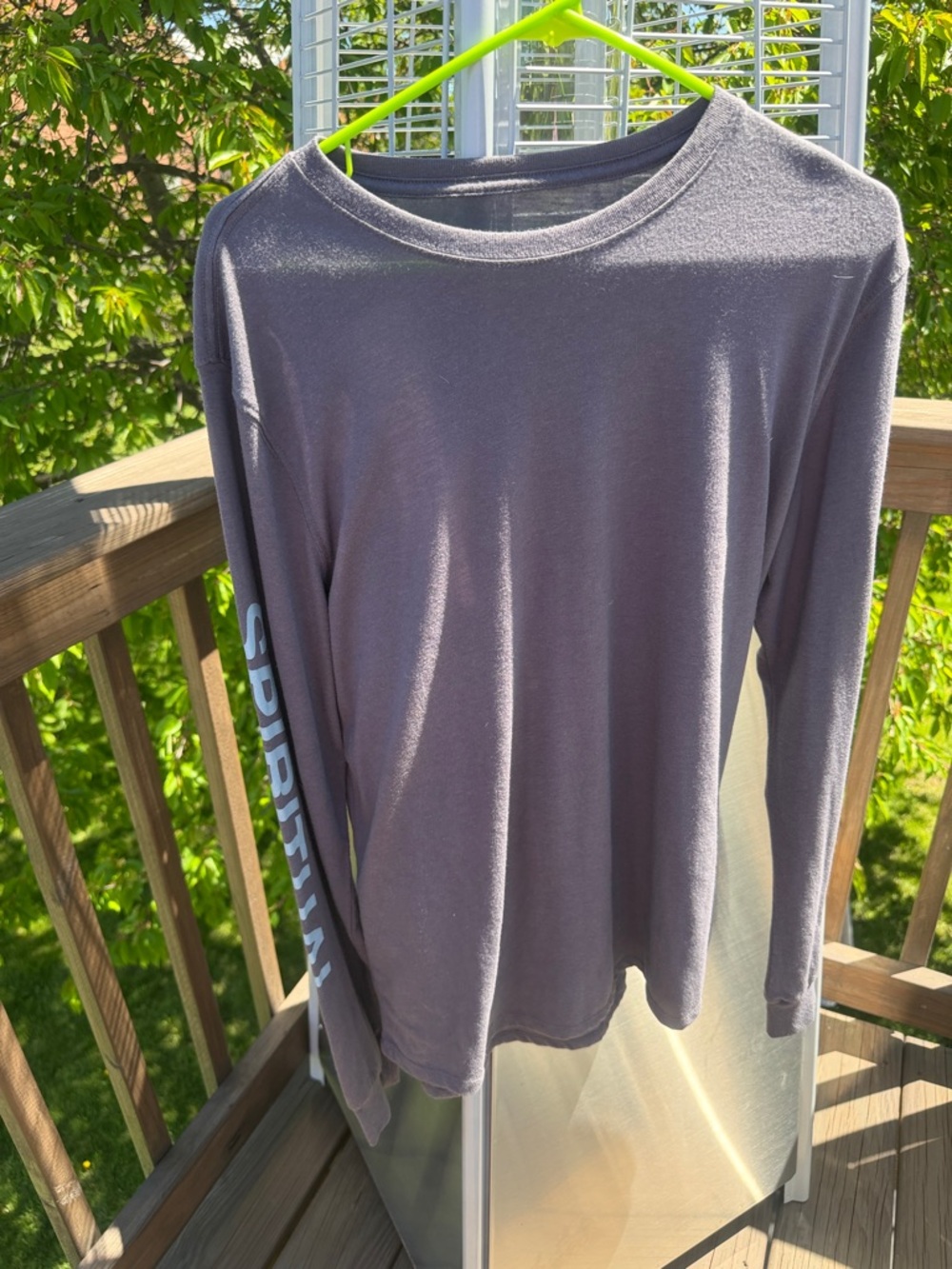Spiritual Gangster Long Sleeve Tee in Gray